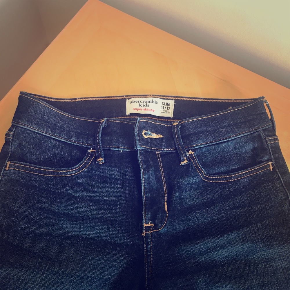 Abercrombie girls dark jeans